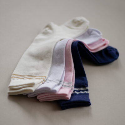 877-1-lurex-stripe-kneesocks-sfeerfoto1